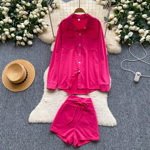 Completo casual da <span class=keywords><strong>donna</strong></span> in 2 pezzi, camicia a maniche lunghe con colletto e bottoni, pantaloncini a vita alta con coulisse, set loungewear primavera estate - Product Image 6
