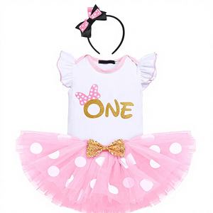 Костюм принцессы IBTOM CASTLE для девочек на 1/2/3-й день рождения: комбинезон с рюшами + юбка-пачка в горошек + повязка на голову, комплект из 3 предметов - Product Image 1