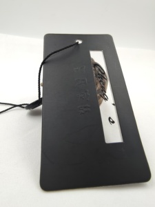 Nhà Máy Bán Buôn Miễn Phí Thiết Kế Phong Cách Đa Dạng Thời Trang Bronzing Dập Nổi Treo Tag Cho Quần Áo - Product Image 2