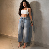 Jean droit taille haute bleu clair pour femme avec strass sur toute la surface et ceinture - Vente en gros