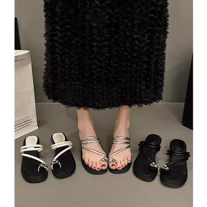 Sandales d'été tendance pour femme, respirantes, antidérapantes, résistantes à l'usure, avec amorti, à lanières avant et arrière, polyvalentes - Product Image 5