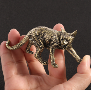 زخارف نحاسية طويلة الذيل نحت برونز البوبكات قطعة يد حيوان القط الحرف الزخرفية. - Product Image 1