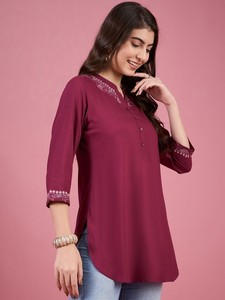 Top con cuello bordado estilo kurta para mujer - Product Image 5