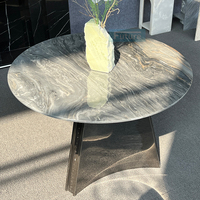 Meubles de luxe en marbre au design moderne Table à manger en marbre bleu à dessus rond Table basse avec pieds en métal pour cuisine salon