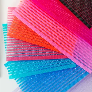 Venta al por mayor de accesorios de gancho para el cabello, cierre flexible de gancho y bucle, pegatina de flequillo para el cabello/pinza para el cabello con flecos - Product Image 1
