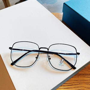 แว่นตาทรงสี่เหลี่ยมแบบเต็มกรอบ Unisex ป้องกันแสงสีฟ้า กรอบโลหะ รุ่น Q1-AQ20100 ผลิตที่ไถโจว เลนส์ AC - Product Image 2