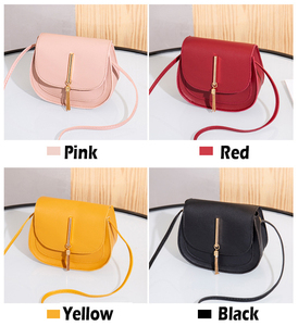 Sac à bandoulière pour femme petit format en cuir PU, collection 2023, sac à main de luxe avec fermeture à pompon, ensemble de 3 pièces, forme carrée - Product Image 2