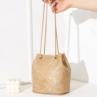 Sac à main de soirée de luxe pour femme, brillant, entièrement orné de diamants, sac seau à bandoulière étincelant pour fête avec chaîne