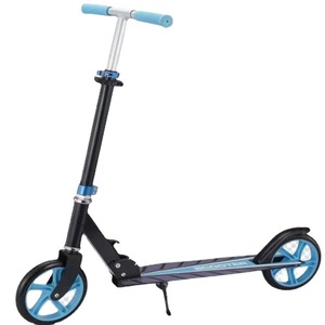 สกู๊ตเตอร์แบบเตะสองล้อ ปรับความสูงได้ สีดำและสีขาว สำหรับเยาวชน ใช้สำหรับการเดินทางในเมืองและการเล่นกีฬา - Product Image 3