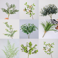 Tanaman hias imitasi daun kayu putih tanaman hijau Polystichum aglonema dekorasi vas rumah Chlorophytum Comosum tanaman palsu