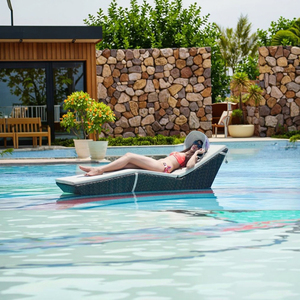 Silla <span class=keywords><strong>de</strong></span> piscina <span class=keywords><strong>para</strong></span> exteriores resistente a los rayos UV con marco <span class=keywords><strong>de</strong></span> aluminio contemporáneo <span class=keywords><strong>de</strong></span> <span class=keywords><strong>diseño</strong></span> lujoso, tumbona <span class=keywords><strong>para</strong></span> uso en hoteles y villas - Product Image 3