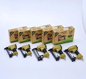 Meite N851 <span class=keywords><strong>Agrafeuse</strong></span> pneumatique <span class=keywords><strong>Agrafeuse</strong></span> pneumatique robuste en forme de U Pistolet à clous et <span class=keywords><strong>agrafeuse</strong></span> <span class=keywords><strong>pour</strong></span> code de travail du bois - Product Image 3