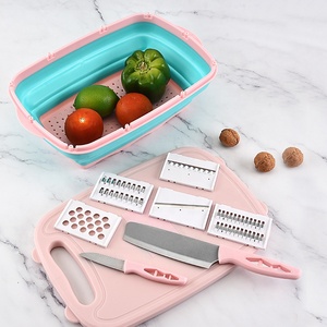 <span class=keywords><strong>Planche</strong></span> à découper carrée multifonctionnelle écologique de conception nouvelle, épaisseur 4,5 cm, <span class=keywords><strong>avec</strong></span> râpe et <span class=keywords><strong>passoire</strong></span>, en plastique PP rose - Product Image 3