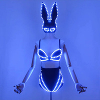 Costume de danse lumineux LED en vente chaude, fourni par l'usine, vêtements de performance pleine couleur, robe lumineuse de club, style de qualité, fournitures de fête