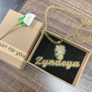 Collana <span class=keywords><strong>con</strong></span> Ciondolo Personalizzato in Acciaio Inox <span class=keywords><strong>con</strong></span> Foto, Gioielli Cartoon per Bambini e Adulti, Collana Personalizzata <span class=keywords><strong>con</strong></span> Nome Placcata Oro - Product Image 3