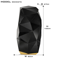 Coffre-fort de luxe en forme de diamant avec remontoir de montre, certifié, plateau à liqueur plaqué or, finition laquée noire haute brillance