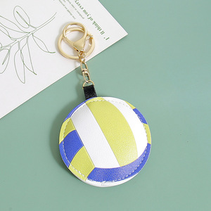 Llavero de cuero PU con diseño de balón deportivo: Baloncesto, Fútbol, Béisbol, Voleibol. Colgante duradero para bolso, ideal como regalo para aficionados al deporte. - Product Image 4