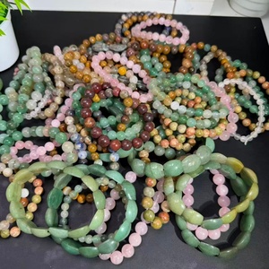 Precio al por mayor por KG: Pulseras <span class=keywords><strong>de</strong></span> cuentas <span class=keywords><strong>de</strong></span> cristal <span class=keywords><strong>de</strong></span> cuarzo <span class=keywords><strong>de</strong></span> piedra natural mixta pulida, colores surtidos, lote a granel, tendencia <span class=keywords><strong>de</strong></span> moda - Product Image 1