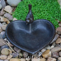 Nouveau 2026 Artisanat métallique en fonte pour décoration de jardin : Bain d'oiseaux / Bain d'oiseaux décoratif en métal pour jardin / Mangeoire à oiseaux en forme de pelle pour extérieur