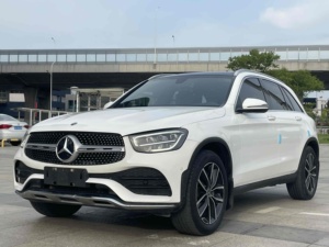 Mercedes-Benz <span class=keywords><strong>GLC</strong></span> Classe 2020 <span class=keywords><strong>GLC</strong></span> 2 d'<span class=keywords><strong>occasion</strong></span>, SUV <span class=keywords><strong>essence</strong></span> LHD pour l'exportation - Product Image 1