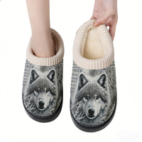 Chaussures en peluche antidérapantes personnalisées et tendance pour l'automne/hiver avec semelle extérieure en EVA, imprimés animaliers, confort et amorti pour la salle de bain et l'intérieur
