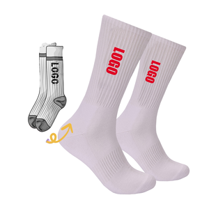 Chaussettes de sport personnalisées à fond épais en tissu éponge, respirantes, avec détail de revers tricoté, pour hommes et femmes, idéales pour le basketball et la course à pied - Product Image 1