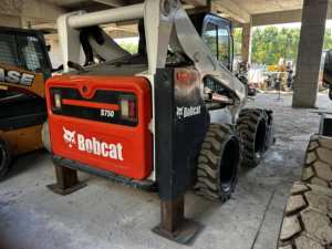 معدات تحميل عجلة زلق 70 بوب كات مستعملة - Product Image 6