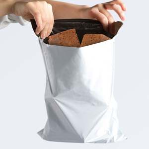 Bolsas de Correo Biodegradables con Diseño Nuevo y Bajo Pedido Mínimo, Impresión de Logotipo, Bolsas de Embalaje de Plástico para Envíos - Product Image 4