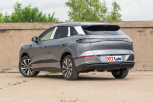 BYD Sealion 06 DM-i 2025 |   SUV hybride 5 places avec une autonomie de 121 km en mode électrique |   Batterie Blade à charge rapide 360 °   Vue panoramique Toit ouvrant panoramique - Product Image 4