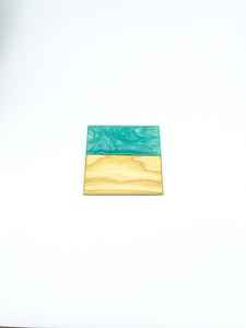 Posavasos Rústicos Elegantes de Resina Natural y Madera que Protegen las Superficies de los Muebles de Manchas de Agua, Marcas de Calor y Derrames Diarios - Product Image 2