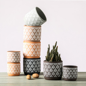 Nordic Style Light Luxury Creative Geometric <strong>Engraving</strong> Leaf Pattern Ceramic Planter Decor Plants Red Pottery Flower <strong>Pot</strong>