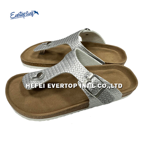 Pantoufles d'intérieur pour femmes en gros à prix abordable, personnalisables avec logo, semelle en liège - Product Image 3
