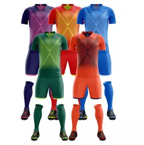 Wholesale cheap club and team new sports soccer uniform custom logo breathable men hight quality football jersey set
