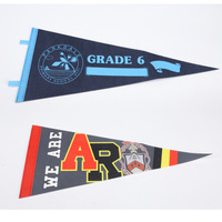 Drapeaux de décoration extérieurs personnalisés en polyester à double couche avec mât en bambou pour la rentrée scolaire – Vente en gros