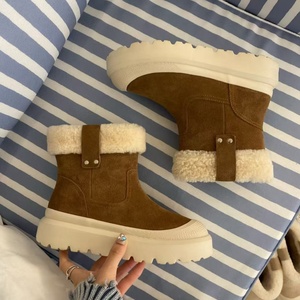 Bottes de neige Lady Teddy à cheveux bouclés avec rembourrage pour plus de chaleur, semelle épaisse, design à bordure surélevée et doublure en fourrure d'agneau, bottes courtes, coton - Product Image 4