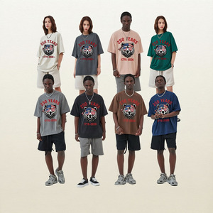 T-shirt personnalisé avec motif ours 250 ans, style vintage patriotique, Jour de l'Indépendance des États-Unis 1776-2026, en coton unisexe pour hommes et femmes - Product Image 2
