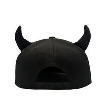 Gorra Snapback personalizada de alta calidad con diseño de goras de cuerno, patrón de bordado personalizado al por mayor