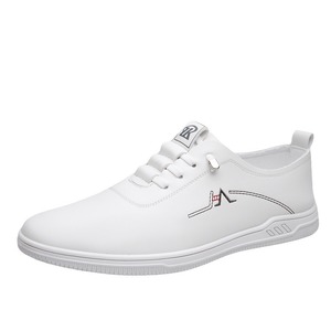 Chaussures décontractées blanches pour hommes à enfiler, bout rond, tige synthétique, semelle extérieure en caoutchouc, semelle intermédiaire en EVA, antidérapantes, légères, tendance, pour l'été - Product Image 5