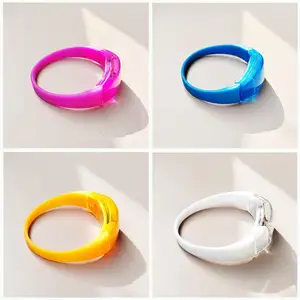 Gelang LED silikon untuk pesta Natal, gelang silikon menyala dalam gelap, gelang LED kendali suara