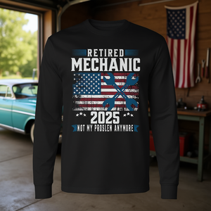 Camiseta de manga larga con bandera estadounidense para mecánico retirado 2025, ya no es mi problema - Product Image 3