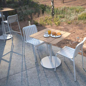 Ensemble de table et de chaises d'extérieur en métal de style nordique, meubles en <span class=keywords><strong>fer</strong></span> <span class=keywords><strong>forgé</strong></span> pour café, salon de thé, hôtel, cour - Product Image 1