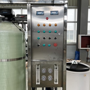 Système d'osmose inverse 1000 LPH 1T/H le plus vendu <span class=keywords><strong>pour</strong></span> <span class=keywords><strong>l</strong></span>'<span class=keywords><strong>eau</strong></span> <span class=keywords><strong>du</strong></span> <span class=keywords><strong>robinet</strong></span> et <span class=keywords><strong>l</strong></span>'<span class=keywords><strong>eau</strong></span> de puits – Système de purification d'<span class=keywords><strong>eau</strong></span> RO - Product Image 5