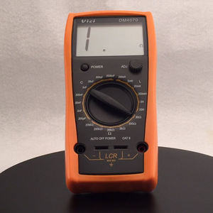 ハンドヘルド最大2000μF静電容量20Hインダクタ20MΩ 抵抗DM4070LCRメーターVicimeter工場から - Product Image 1