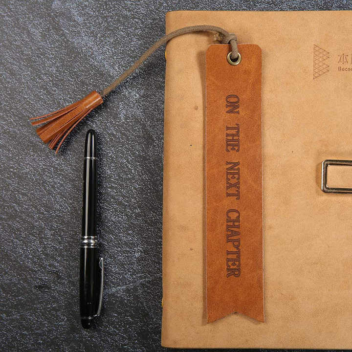 Kerajinan rumbai persegi panjang membaca asli kulit Bookmark grosir kustom  kulit Vegan Souvenir Hadiah cinta Eropa