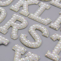 Patchs en lettres anglaises en feutre fait main avec des perles et des strass autocollants pour vêtements, chapeaux, sacs, bricolage