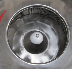 Centrífuga de Tripé Industrial com Motor Contínuo e Design Tipo Tigela para Separação de Sólidos e Líquidos em Plantas - Product Image 5