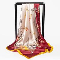 BESTELLA – Nouveauté : Foulard carré 90x90 cm, impression numérique par sublimation, logo personnalisé, design uni pour le printemps – Vente en gros