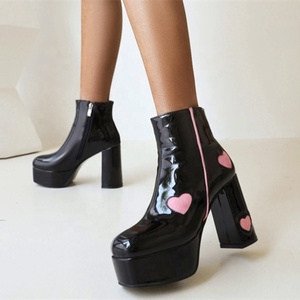 Bottines à motif en forme de cœur pour femmes, plateforme, bout carré, talon épais, bottes d'hiver à fermeture éclair, grande taille 43 - Product Image 3