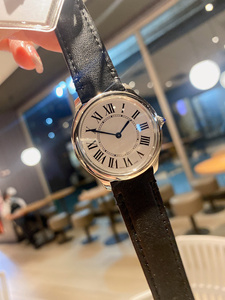 Montre mécanique automatique élégante et tendance, bracelet en cuir de veau noir, couronne incrustée de spinelle, étanche pour un usage quotidien - Product Image 1