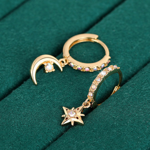 Orecchini Asimmetrici Trendy a Forma di Stella e Luna per Donne, Gioielli Chic per Uso Quotidiano - Product Image 5